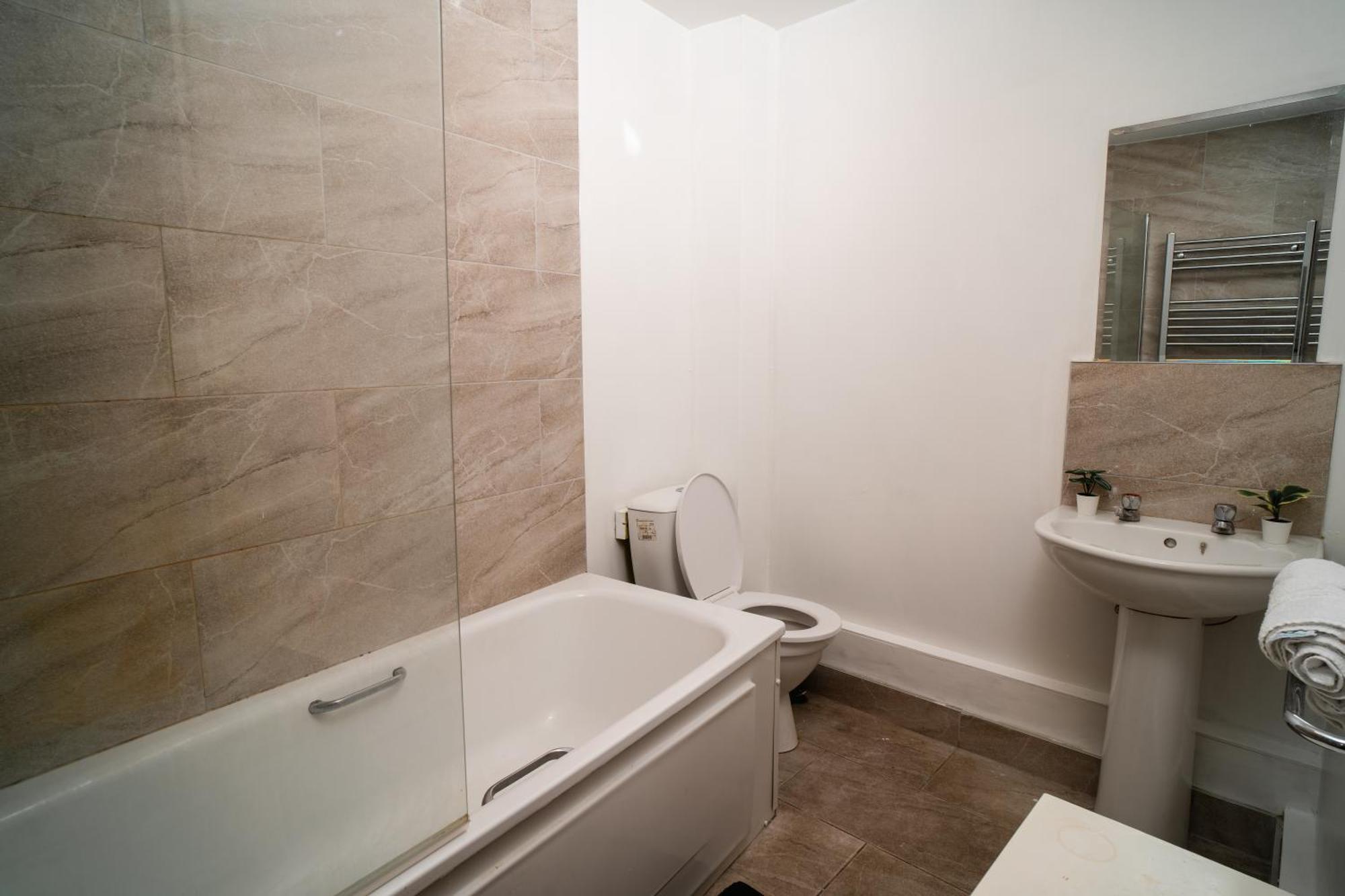 Central Apartment In Belfast City Centre Extérieur photo